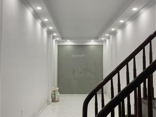 Chính chủ cần tiền bán gấp trong tháng 10  địa chỉ  nhân hoà  thanh xuân nhà 5 tầng đẹp ở ngay