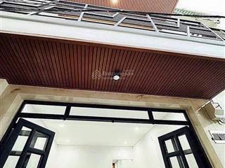 Hơn 4 tỷ hxh 5m khu luỹ bán bích cn 45m2 2 tấm đúc btct nhà như hình