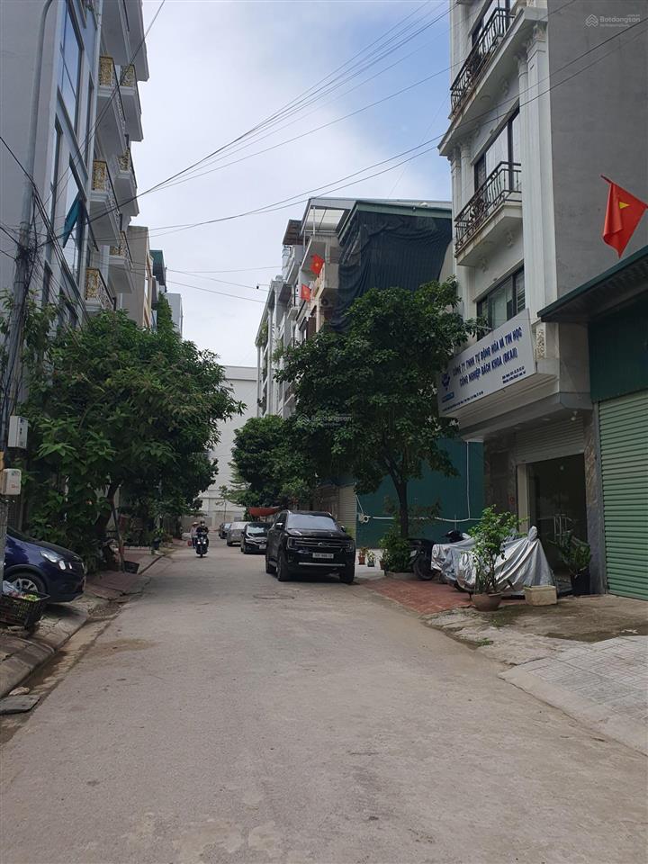 Còn sót lô dv vạn phúc, dãy mặt sau him lam, không lỗi lầm gì, có nhà cấp 4 kiên cố 13.9 tỷ