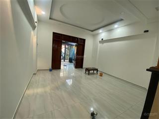 Nhà 2 tầng đẹp nhất linh xuân, xe hơi ngủ trong nhà giá chỉ hơn 5 tỷ
