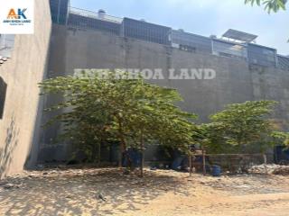 Lô đất đẹp khu vạn xuân tam bình, khu toàn nhà phố, dân trí cao , giá chỉ hơn 4 tỷ cực hiếm ạ !