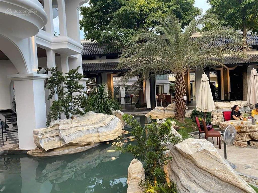 Bán nhà hàng mặt tiền dương quảng hàm, 5524m2, 3 tầng, đường 20m, thu nhập hơn 1 tỷ/ tháng