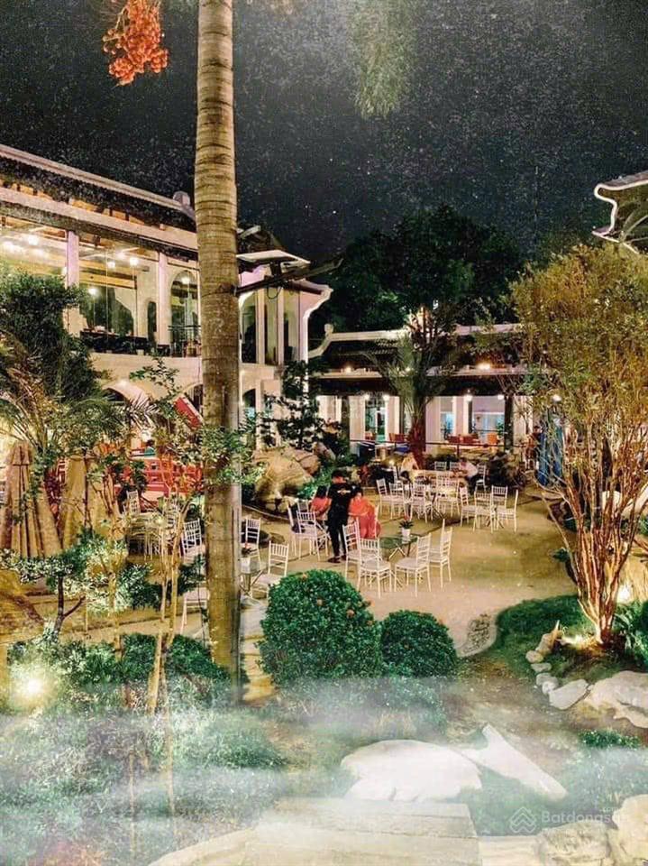 Bán nhà hàng mặt tiền dương quảng hàm, 5524m2, 3 tầng, đường 20m, thu nhập hơn 1 tỷ/ tháng