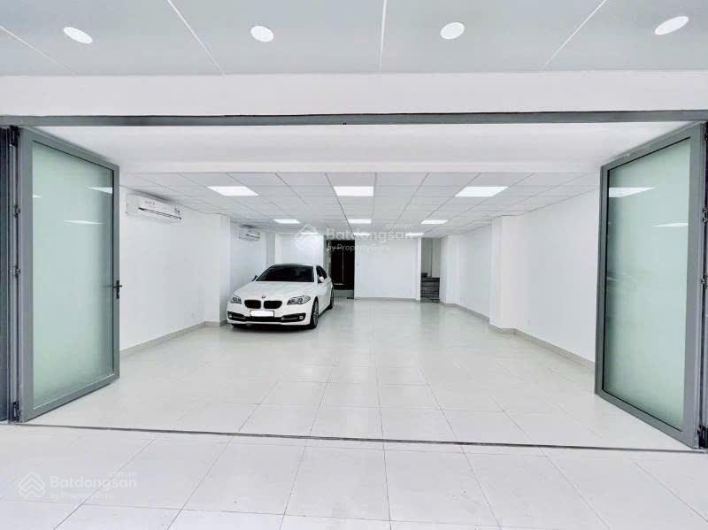 Nhà mặt tiền mới đẹp! chỉ 14,5 tỷ dt 4 x 13= 50m² vuông vức kết cấu 5tst huỳnh văn bánh