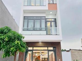 Nhà 3 tầng mới hoàn thiện liền kề KDC Viet Sing