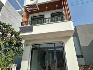 Nhà Sài Gòn liền kề vành đai 4