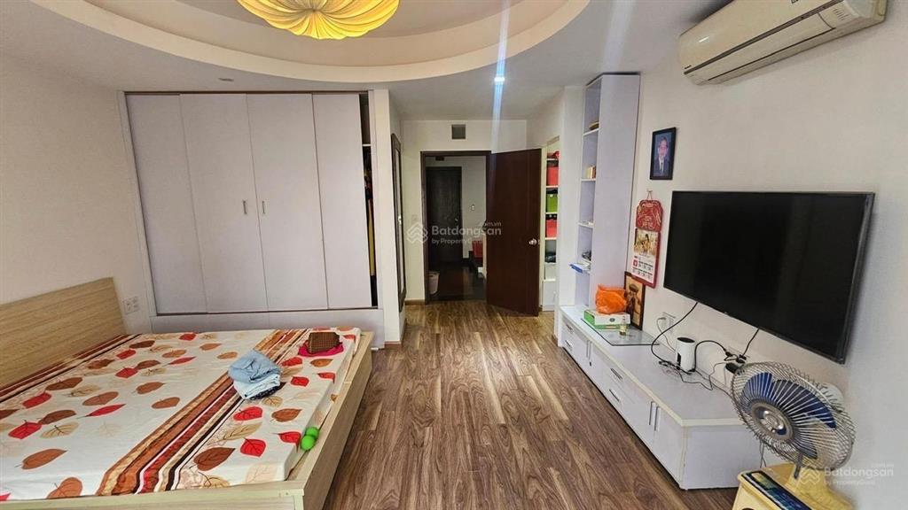 Bán nhà 2 mặt phố tại nguyễn văn hưởng, 152m2, view đẹp, giá cực tốt