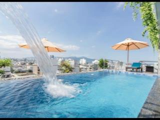 Hàng hiếm sơn trà 7 tầng thang máy 100triệu/ tháng vị trí sát biển giá chỉ 15.85 tỷ huy du.
