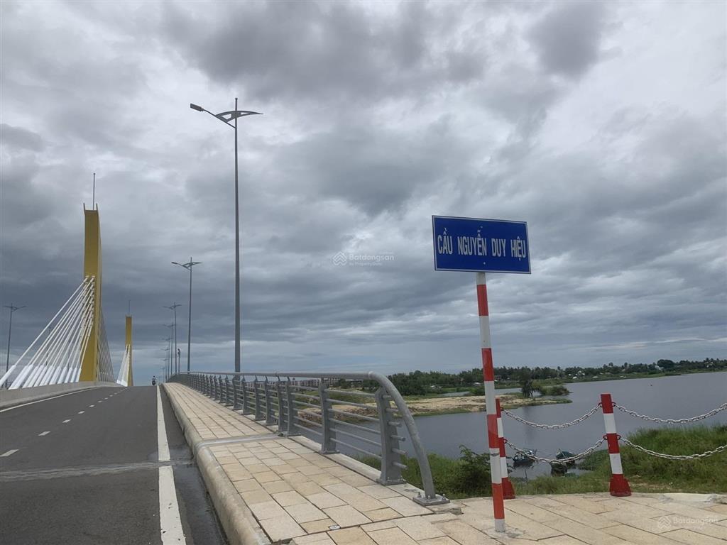 257m2, ngay ngã 4 trà quế nguyễn chí thanh, tặng nhà, ngang đẹp 9.5m chỉ 3.8 tỷ hội an