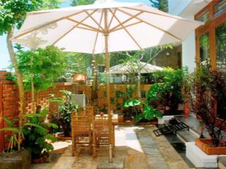 230m2, 5phòng full, khu vực nhiều khách du lịch, chỉ 12.1 tỷ cửa đại, hội an.