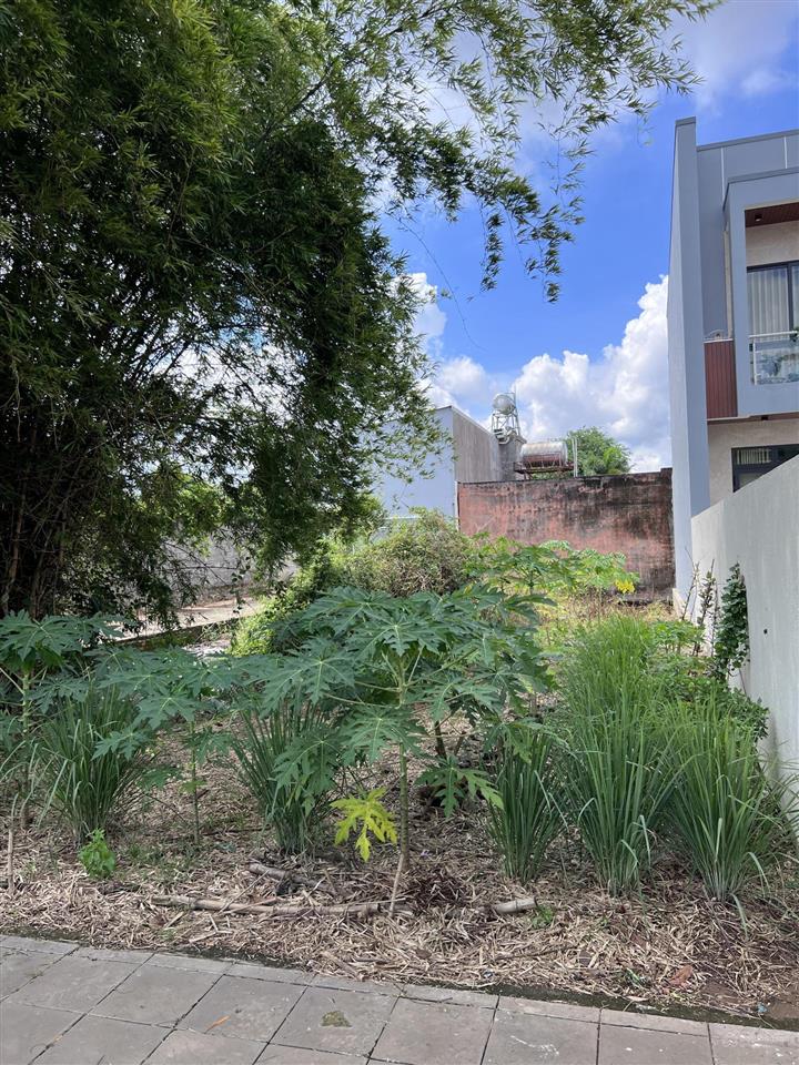 Chính chủ bán lô đất mặt tiền vị trí đẹp tại trung tâm tp. long khánh