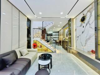 Chỉ 7 tỷ 500 sở hữu nhà ngay trung tâm quận 3 đường trương định  phường 6, hxh sổ hồng chính chủ