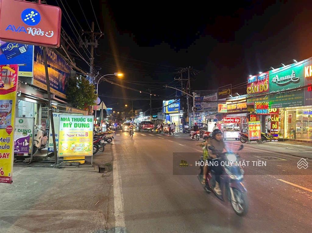 Kẹt bank! bán mtkd nguyễn văn tăng 8,5m*25m=220m2  sát lê văn việt + vinhomes q9. hđ thuê 40tr/th