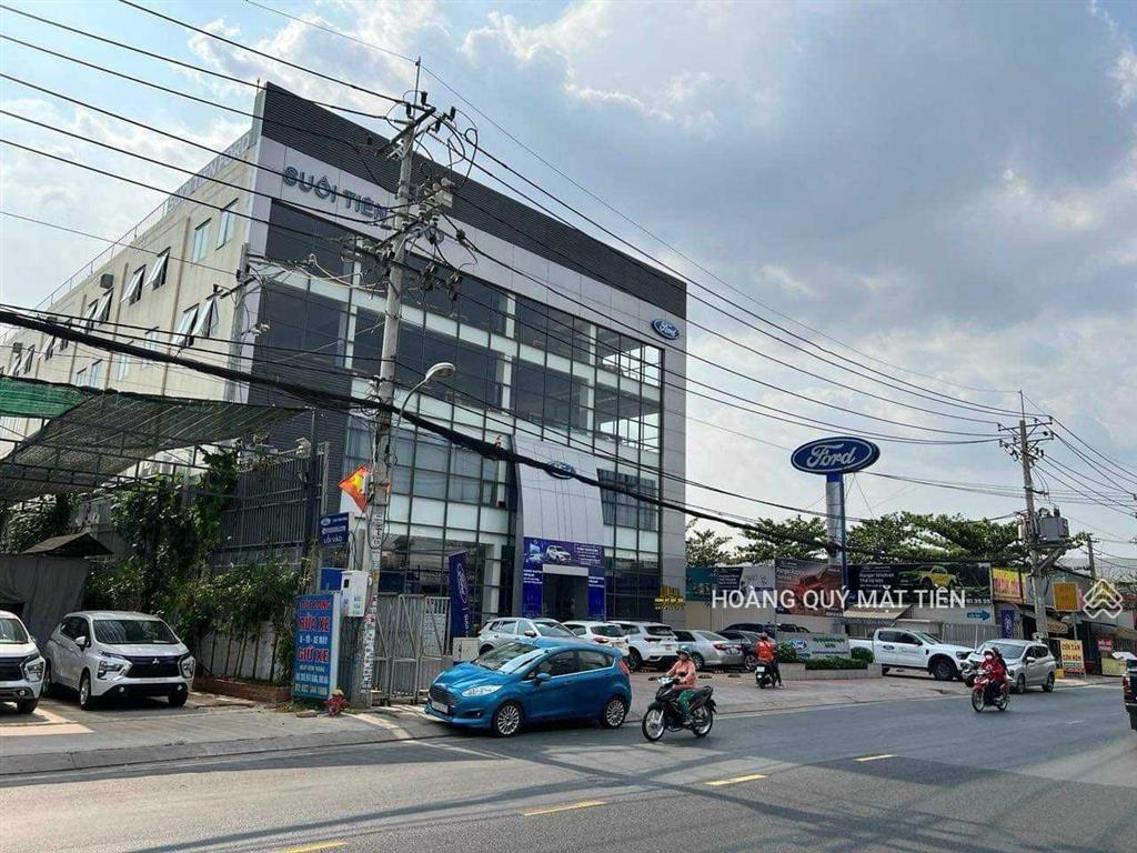 2mt hoàng hữu nam ~ 12,5m*24m = 300m2. sát lê văn việt  đối diện showroom st ford + mitsubishi q9