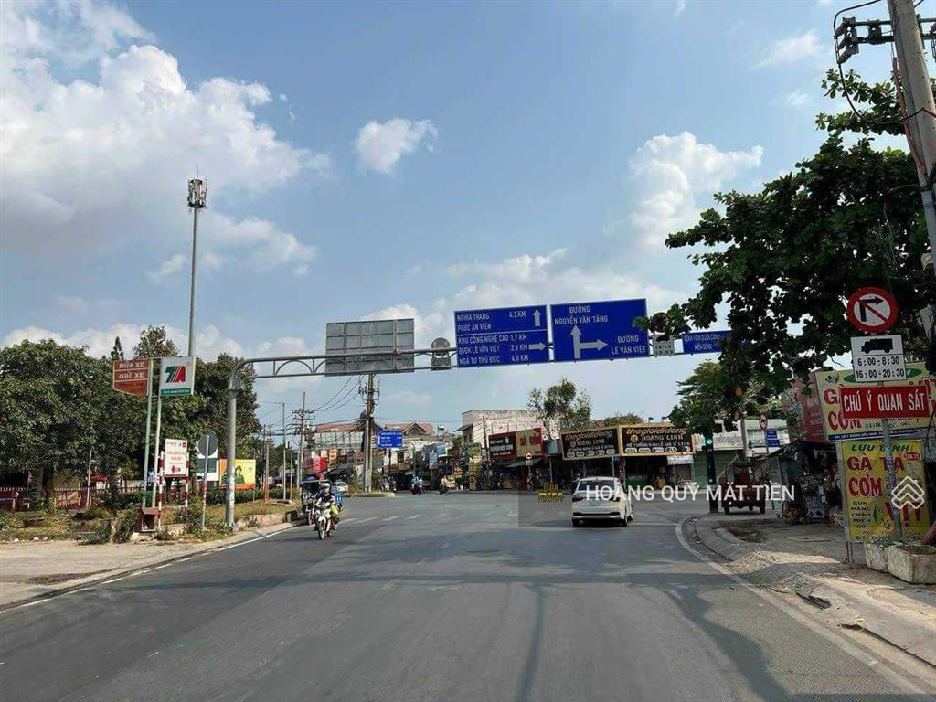 2mt hoàng hữu nam ~ 12,5m*24m = 300m2. sát lê văn việt  đối diện showroom st ford + mitsubishi q9