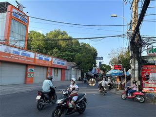 Tòa 1 hầm 6 tầng 2mt dương đình hội ~ 16m*42m = 672m2  chợ tăng nhơn phú b  q9. hđ thuê  300tr