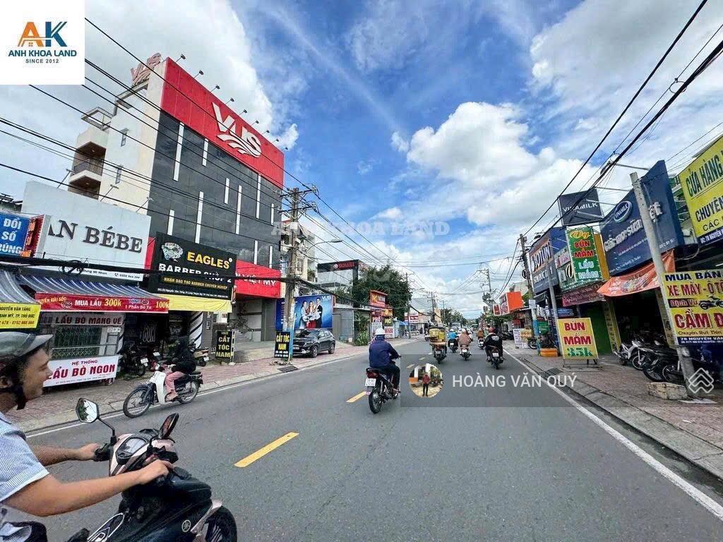 Nhà 2 lầu mt nguyễn văn tăng ~ 7m*35m = 250m2. dtsd  500m2. ngay trường nguyễn huệ + vin quận 9