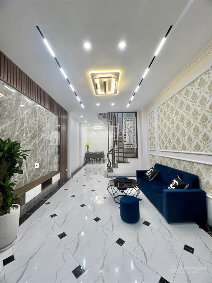Bán nhà vĩnh hưng ngõ to sát phố nhà mới 5 tầng 45m2 x 6 phòng chỉ hơn 7 tỷ