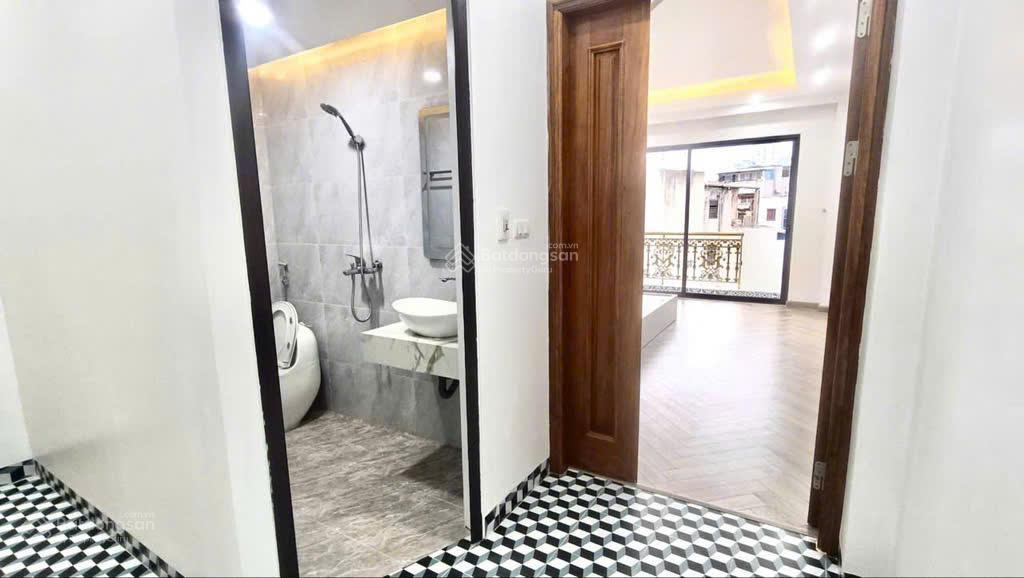 Phân lô đền lừ  kinh doanh vỉa hè  7 tầng thang máy  thông sàn gara oto  giá 19 tỷ