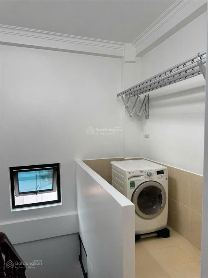 Tam trinh  hơn 7 tỷ  oto thông 2 đầu, nhà gần mặt phố  35m x 6 tầng.