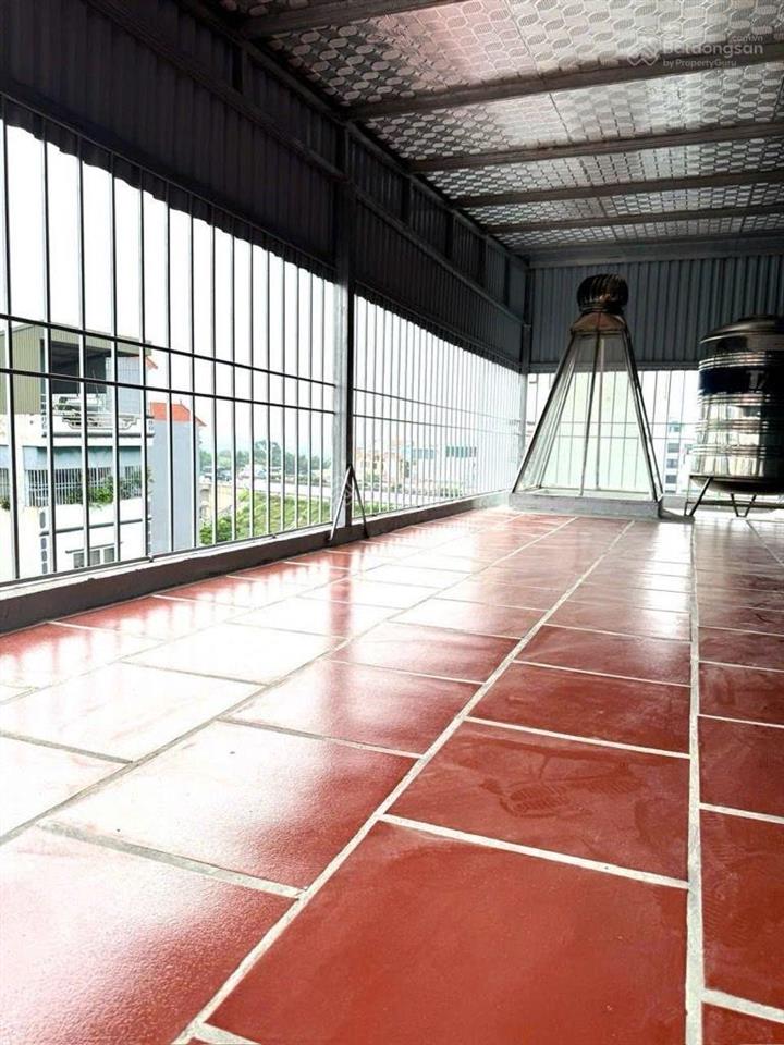 Tam trinh  hơn 7 tỷ  oto thông 2 đầu, nhà gần mặt phố  35m x 6 tầng.