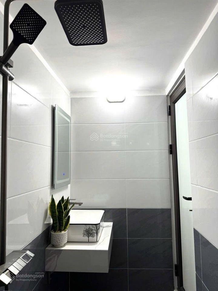 Tam trinh  hơn 7 tỷ  oto thông 2 đầu, nhà gần mặt phố  35m x 6 tầng.