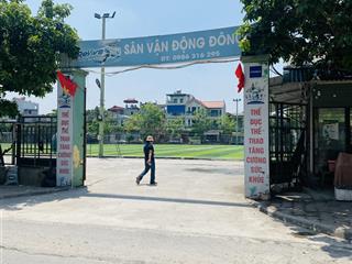 Đường thông  kinh doanh  ô tô vào tận đất