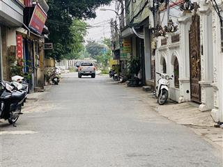 Ngọc hồi 107m2 giá 6,95 tỷ. ô tô vào tận đất, đường thông. kinh doanh sầm uất