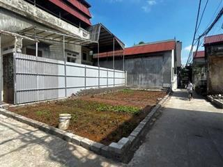 82m2 lô góc, đường thông. ô tô đỗ cửa. giá 37,5 triệu / m2