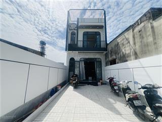 Cần bán nhà 1 trệt 1 lầu, 3 phòng ngủ đã hoàn công giá chỉ 2 tỷ 600tr mỹ hạnh nam, long an
