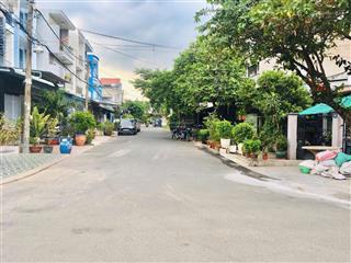 Một vị trí quá xứng đáng để an cư
nhà ngay công viên, diện tích 100m2 ( 5 * 20) đường trước nhà 10m