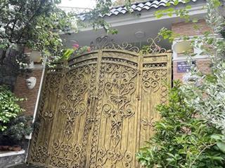 Ngộp vốn bán biệt thự xây tâm huyết  tăng nhơn phú a quận 9  4 tầng 96m2(5 * 20)  giá chỉ 10 tỷ