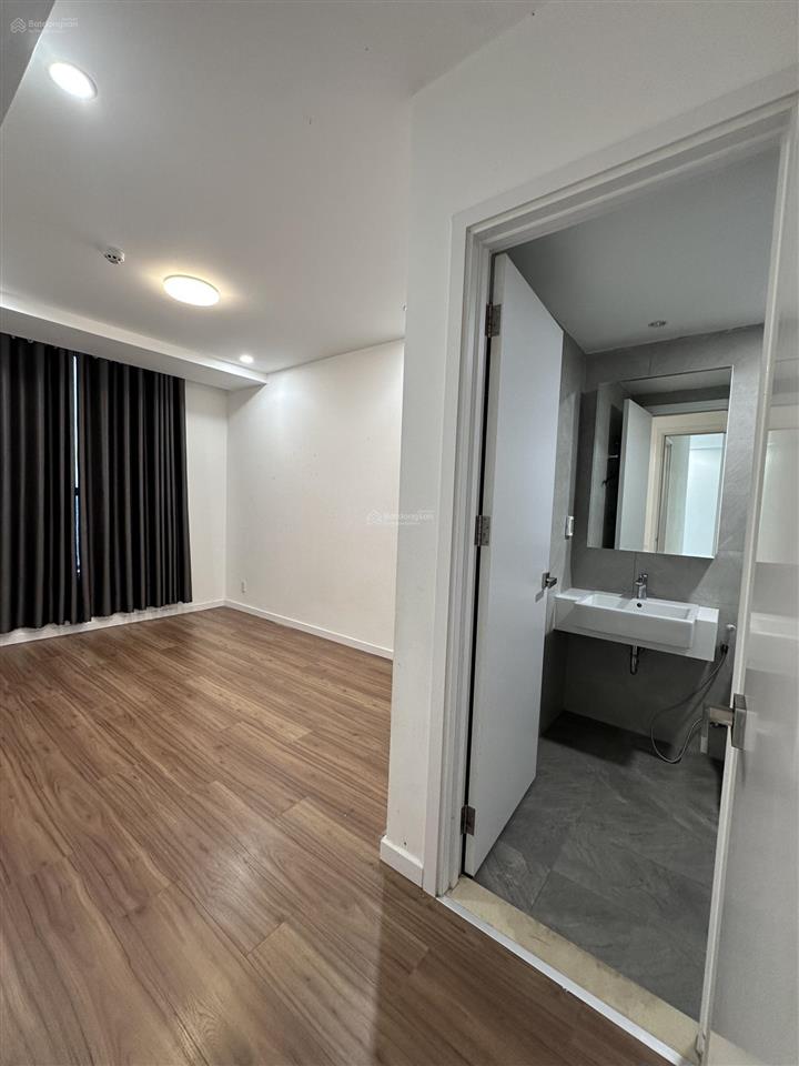 Chuyển nhượng căn hộ precia quận 2 chỉ 5.8 tỷ, dt 71.3m2, 2pn+2wc, nhà mới 96%. xem nhà 0909 621 ***