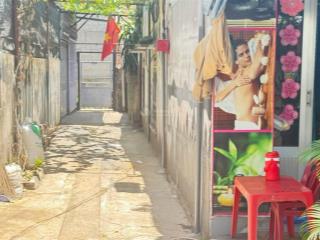 Hiếm bán đất tặng nhà cũ cấp 4 mặt tiền lý nam đế gần biển nha trang giá tốt alo em xem ngay