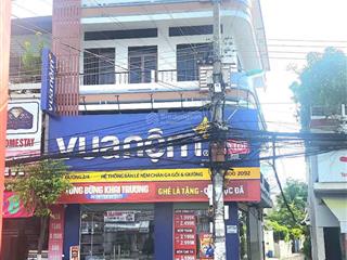Đẹp quá bán nhà góc 2 mặt tiền đường 2/4 gần biển nha trang dòng tiền sẵn 40 triệu/tháng