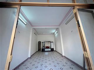 Hiếm anh gửi bán nhà mặt tiền 2/4 gần biển nha trang phù hợp anh chị vừa ở làm văn phòng cho thuê