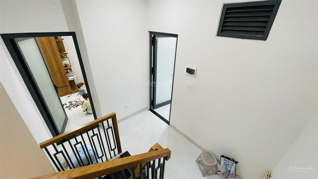 Bán nhà gần biển hòn chồng nha trang đường ô tô giá rẻ ngang đẹp hướng đông sổ hồng hoàn công