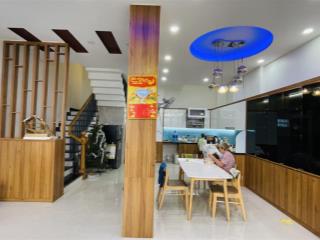 Bán nhà gần biển hòn chồng nha trang đường ô tô giá rẻ ngang đẹp hướng đông sổ hồng hoàn công