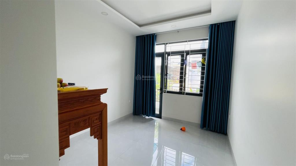 Bán nhà gần biển hòn chồng nha trang đường ô tô giá rẻ ngang đẹp hướng đông sổ hồng hoàn công