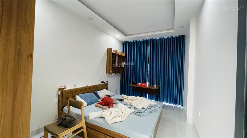 Bán nhà gần biển hòn chồng nha trang đường ô tô giá rẻ ngang đẹp hướng đông sổ hồng hoàn công