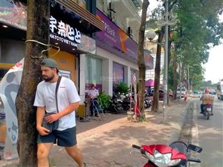 Siêu hiếm nhà mặt phố kim mã, view hồ, đối diện lotte 105m2, 6 tầng, mặt tiền 5,1m, giá chỉ 55 tỷ