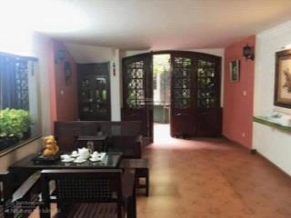 Bán nhà võng thị  4 tầng  ngõ thông rộng  cách hồ tây 30 bước  lô góc 100m2  31 tỷ