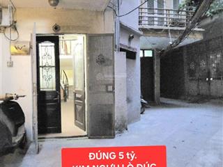 Chỉ còn 1 căn này /. sổ đỏ riêng./chỉ 5 tỷ.
ngay ngã tư lò đúc.3 tầng.1 nhà ra mặt phố.
