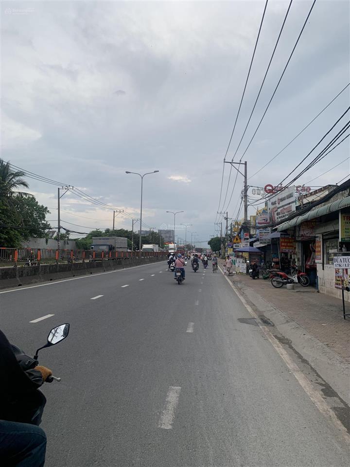 Chỉ 4,7 tỷ có ngay căn nhà 2 tầng mặt tiền đường xe tải dt 60m ( 6 x 10 ) phường linh xuân thủ đức