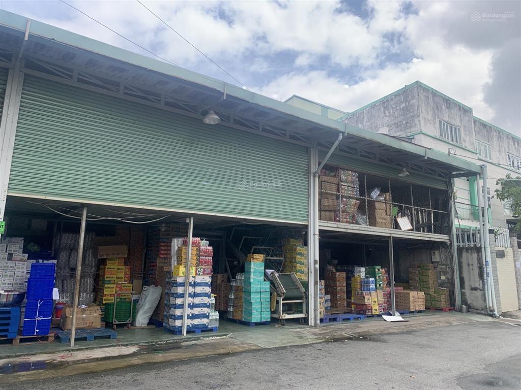 Chính chủ gởi bán nhà xưởng đang kinh doanh dt 400m ngang 20m dài 20m vuông chuẩn mặt tiền đường