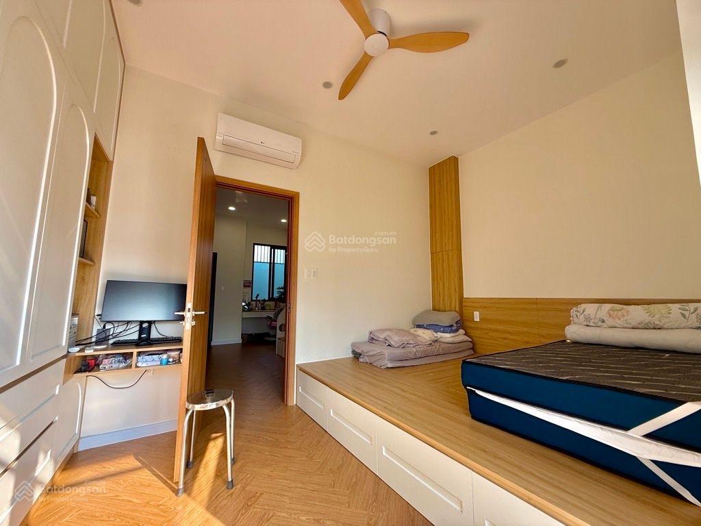 Sieu phẩm 2 tầng dt 100m ( 5 x 20 ) nhà 2 mặt tiền trước sau đường số 20 p hiệp bình chánh thủ đức