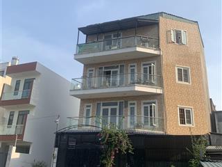 Sieu phẩm chdv 4 tầng dt 85m ngang 9,5m đường lê văn chí p linh trung tpthủ đức chdv gồm có 8 căn