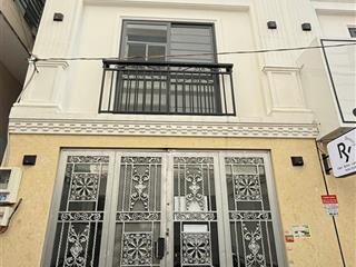 Bđs dòng tiền đại học công nghiệp , (4.25 x 22m) + 5 tầng thang máy tk 10 phòng , sẵn hợp đổng thuê