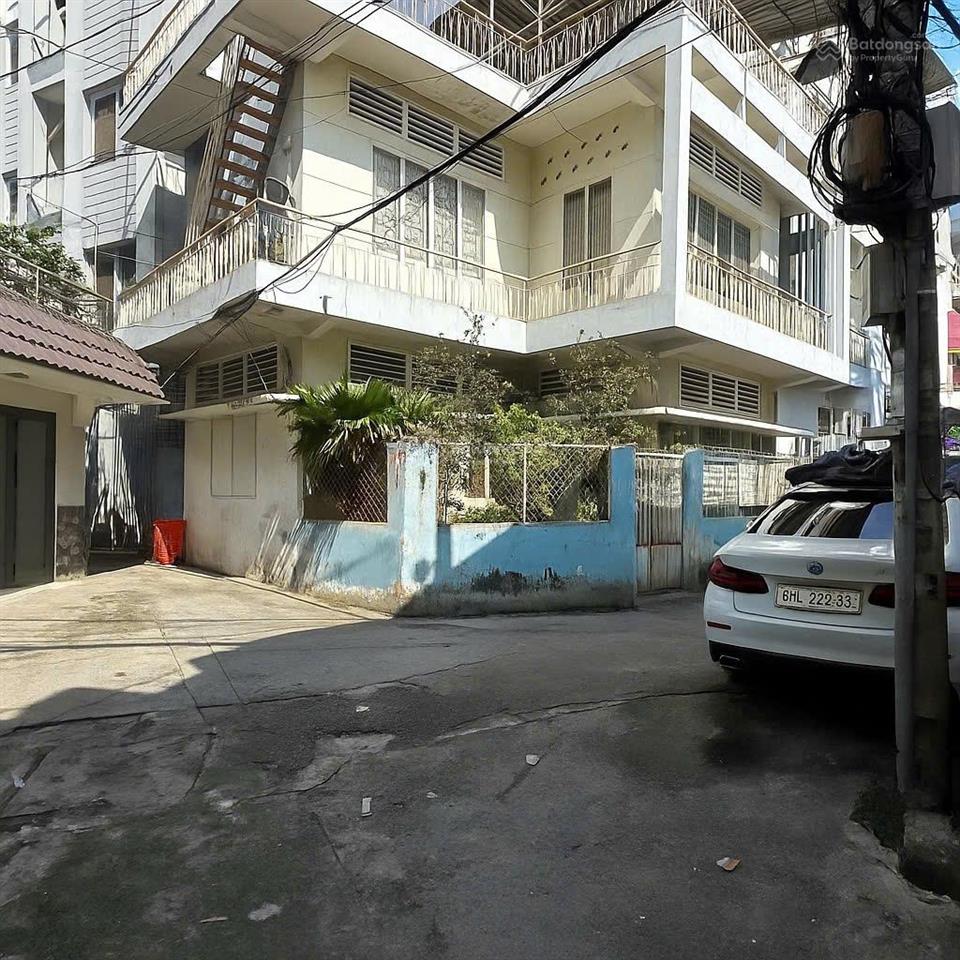 Ngay ngã tư hàng xanh, bán nhà 1 trệt 1 lầu (5,68x14m) đường bạch đằng, p15, bình thạnh