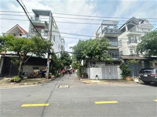 Bán đất tặng nhà cấp 4 đường dương quảng hàm p6 quận gò vấp  diện tích 5x23 cn 112m2  giá 13,8 tl